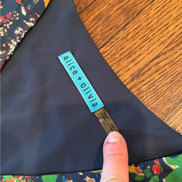 Alice + Olivia Red and Green Wrap Blouse with Puffy Sleeves Size Small - Picture 3 of 7